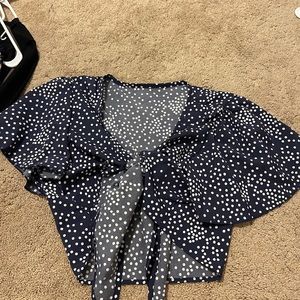 Shein tie in the front crop top